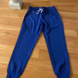 FIGS Joggers Small Petite